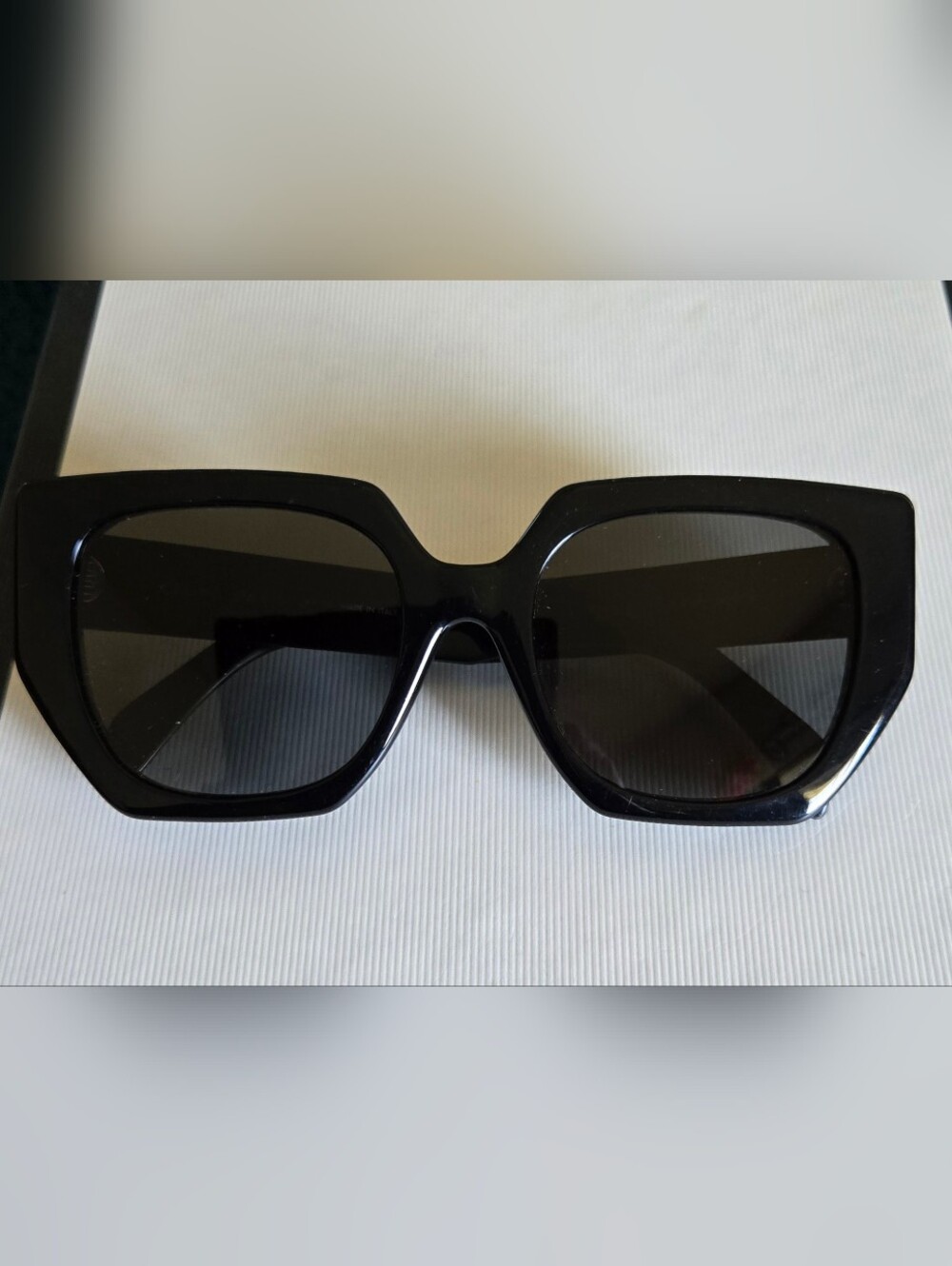 Celine CL40239F 01F Sunglasses